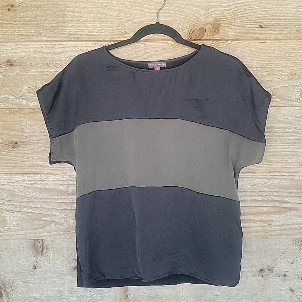 Vince Camuto Black and Olive Mixed Media Top Size Small